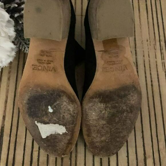 Vince Women's Suede Ankle Booties Black 7M Made in Italy - Picture 8 of 9